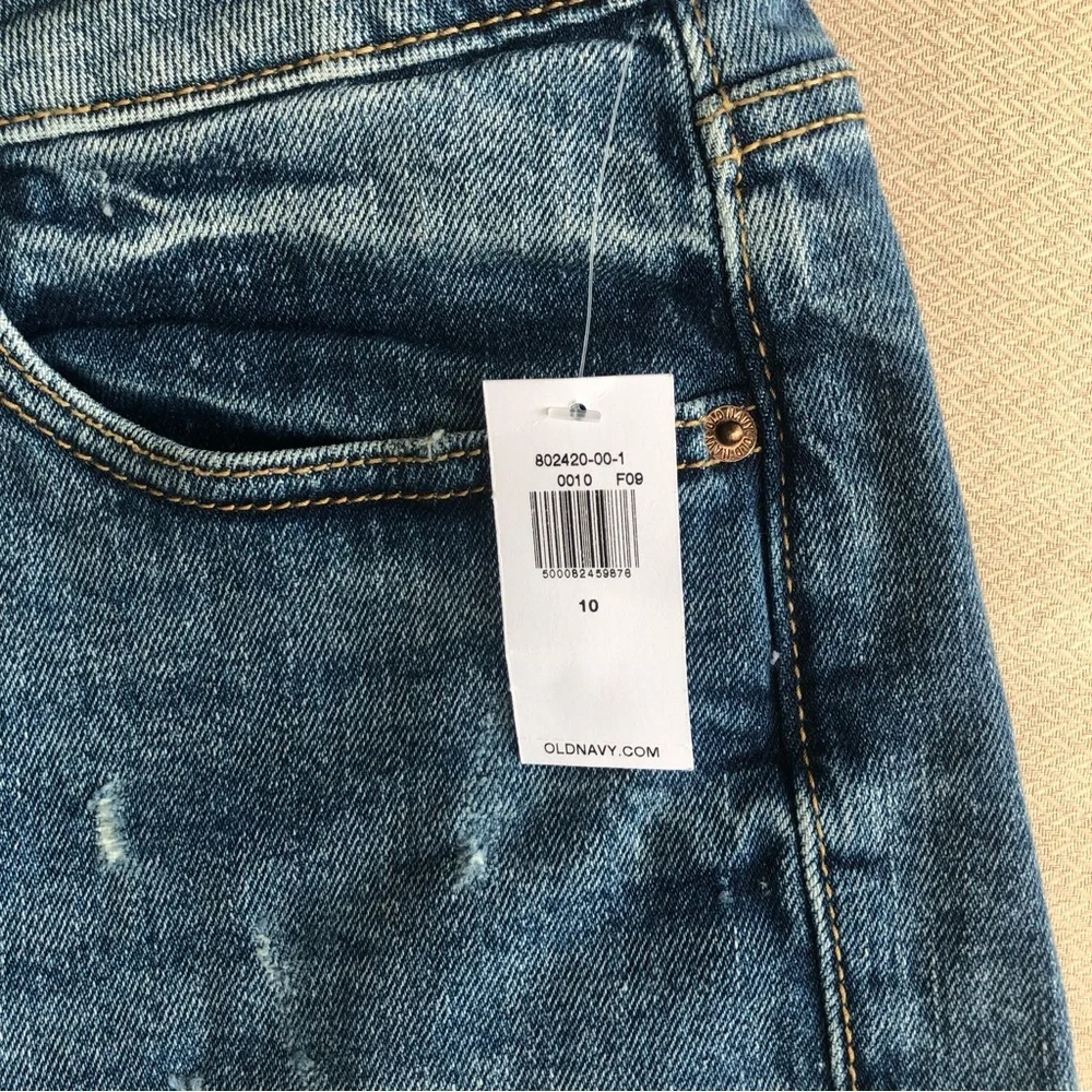 Old Navy High Rise Straight Smooth Pockets Distressed Ripped Row‎ Hem Shorts 10